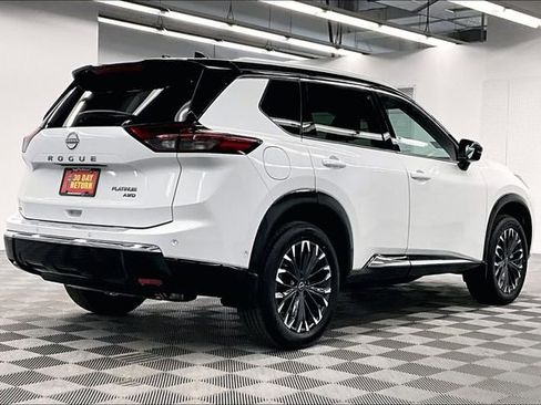 New 2025 Nissan Rogue Platinum w/ Tech Package image 18