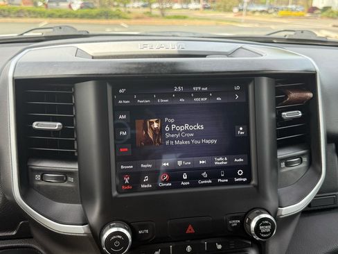 Used 2017 RAM 1500 Big Horn image 16