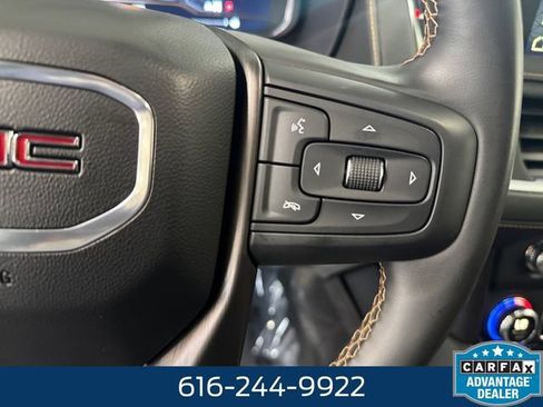 Used 2023 GMC Yukon XL AT4 AWD/4WD image 17