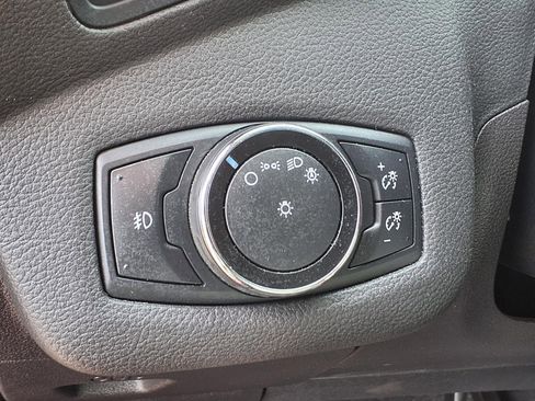 Used 2014 Ford Escape SE FWD image 18