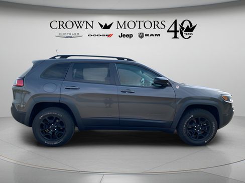 Used 2022 Jeep Cherokee Trailhawk w/ Sun, Sound & Nav Group AWD/4WD image 13