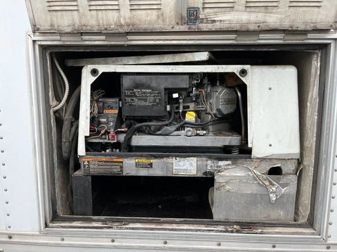 Used 2014 Ford E-450 and Econoline 450 Super Duty w/ Power Windows & Locks Group image 16