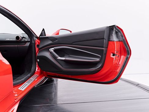 Used 2020 Ferrari F8 Tributo RWD image 43