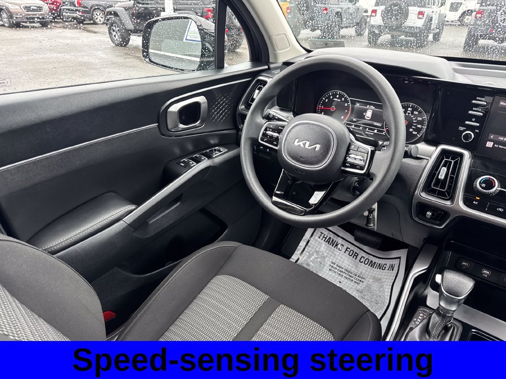 Used 2023 Kia Sorento LX AWD/4WD image 10
