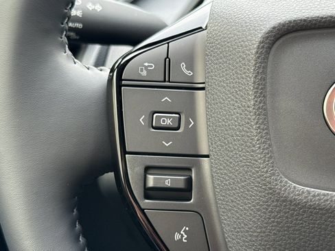 New 2026 Toyota Prius Plug-In Hybrid FWD image 25