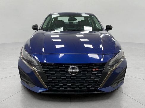 Used 2024 Nissan Altima 2.5 SR image 10