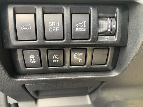Used 2024 Subaru Forester Limited AWD/4WD image 25