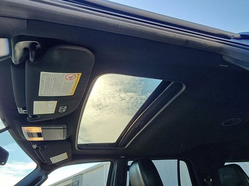 Used 2017 Ford Expedition EL Platinum image 21