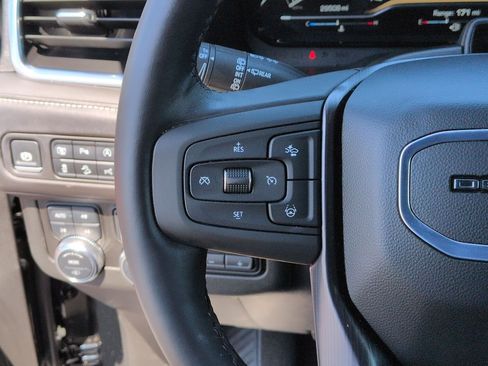 Used 2024 GMC Yukon Denali Ultimate AWD/4WD image 19