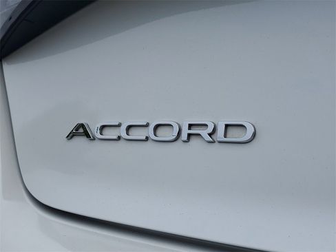 Used 2023 Honda Accord EX-L image 8