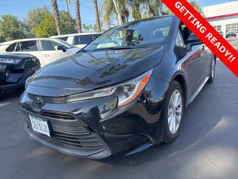 Used 2024 Toyota Corolla LE image 2