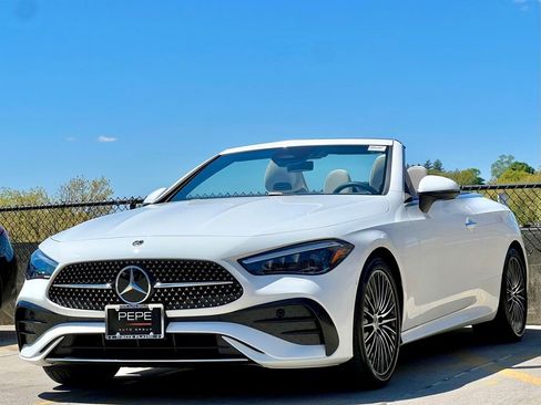 Certified 2026 Mercedes-Benz CLE 300 4MATIC Cabriolet image 4