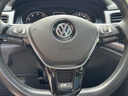 Used 2018 Volkswagen Atlas SEL w/ R-Line Package FWD image 12
