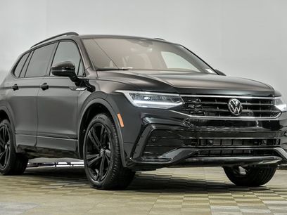 Certified 2024 Volkswagen Tiguan SE R-Line