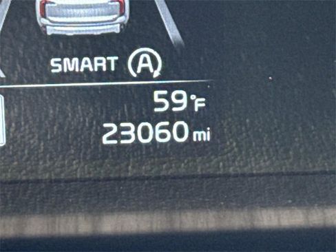 Used 2023 Kia Telluride EX w/ EX Captain's Chair Package image 29