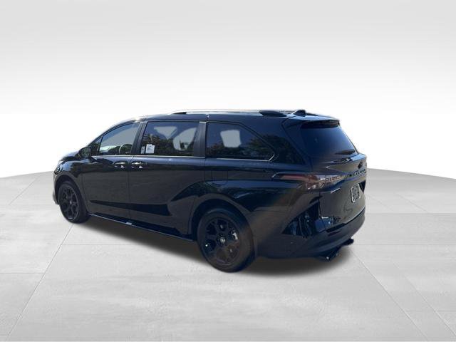 New 2026 Toyota Sienna XLE Woodland Edition AWD/4WD image 3