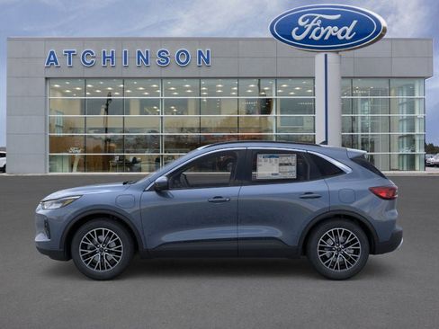 New 2026 Ford Escape SE image 3