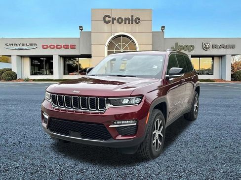 Used 2024 Jeep Grand Cherokee Limited AWD/4WD image 7