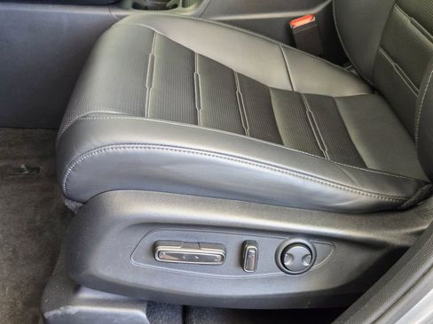 Used 2023 Honda CR-V EX-L image 13