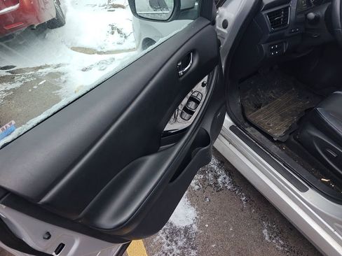 Used 2018 Nissan Leaf SL w/ SL Technology Package image 5