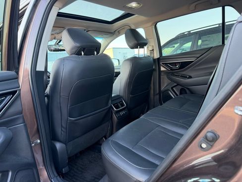 Used 2021 Subaru Outback Limited XT w/ Popular Package #2 AWD/4WD image 6