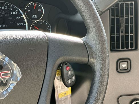 New 2026 GMC Savana 2500 w/ Driver Convenience Package RWD image 10
