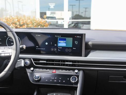 Certified 2025 Hyundai Sonata SEL FWD image 17