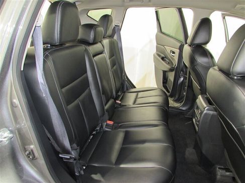 Used 2023 Nissan Murano SV image 90