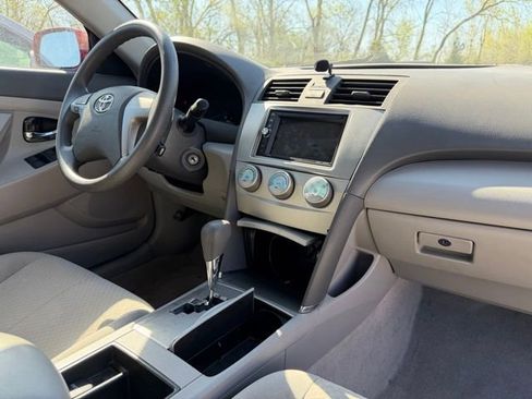Used 2009 Toyota Camry V6 image 6