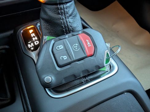 New 2026 Jeep Gladiator Sport image 18