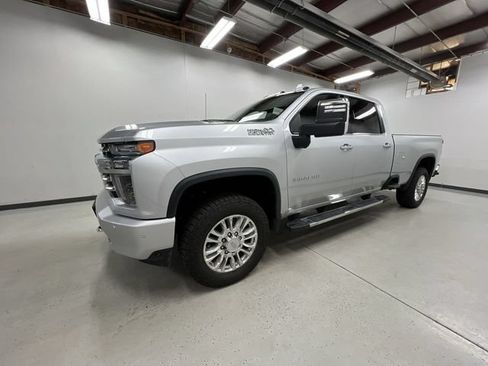 Certified 2020 Chevrolet Silverado 3500 High Country AWD/4WD image 4