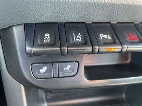 Used 2021 Chevrolet Colorado Z71 w/ Safety Package image 13