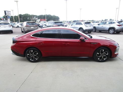 Used 2024 Hyundai Sonata SEL AWD/4WD image 8
