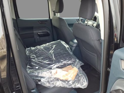 New 2026 Ford Maverick XL image 11