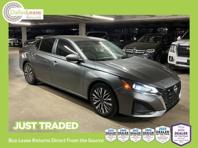 Used 2023 Nissan Altima 2.5 SV