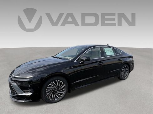 New 2026 Hyundai Sonata Limited FWD image 1