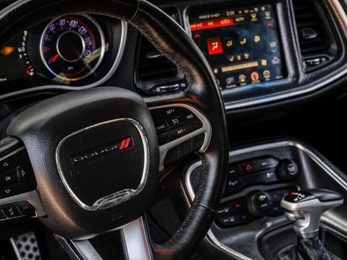 Used 2015 Dodge Challenger R/T Plus RWD image 22
