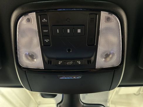 Used 2024 Dodge Durango GT image 28