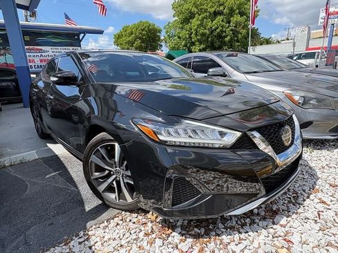 Used 2020 Nissan Maxima 3.5 SL w/ Floor Mat Group FWD image 2