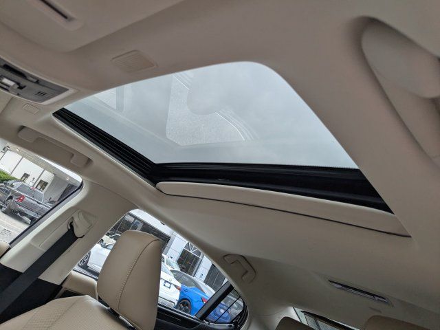 Used 2021 Lexus ES 300h Ultra Luxury w/ Accessory Package 2 FWD image 20