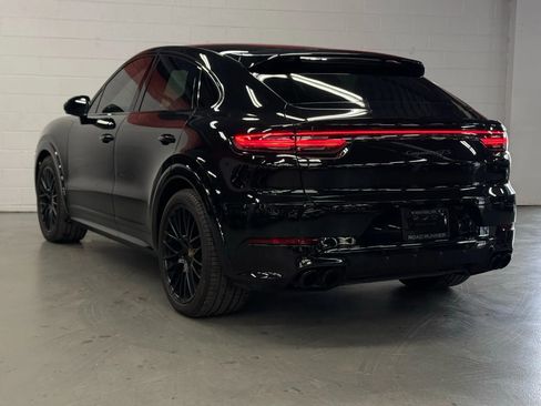Used 2023 Porsche Cayenne GTS image 5