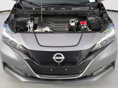 Used 2025 Nissan Leaf SV Plus image 7