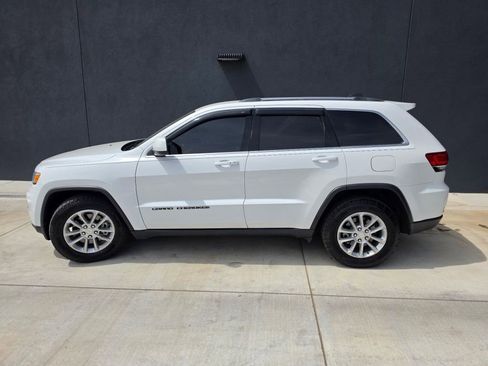 Used 2021 Jeep Grand Cherokee Laredo RWD image 7