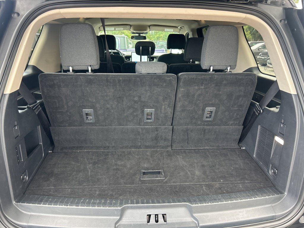 Used 2024 Ford Expedition XLT AWD/4WD image 29
