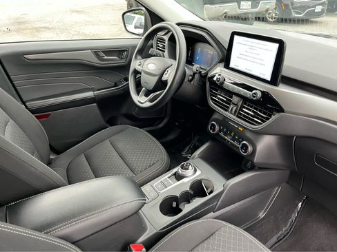 Used 2025 Ford Escape Active AWD/4WD image 33