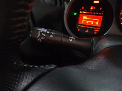 Used 2018 Nissan 370Z Touring 6-Speed Manual Coupe image 16