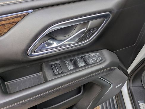 Used 2023 Chevrolet Tahoe Premier w/ Premium Package image 10