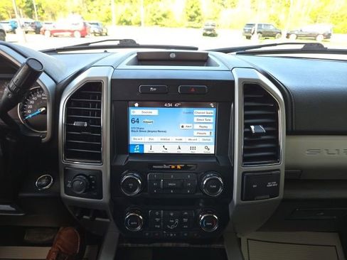 Used 2019 Ford F250 Lariat w/ Lariat Ultimate Package AWD/4WD image 73