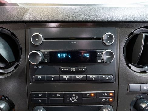 Used 2016 Ford F250 XL w/ Power Equipment Group RWD image 17