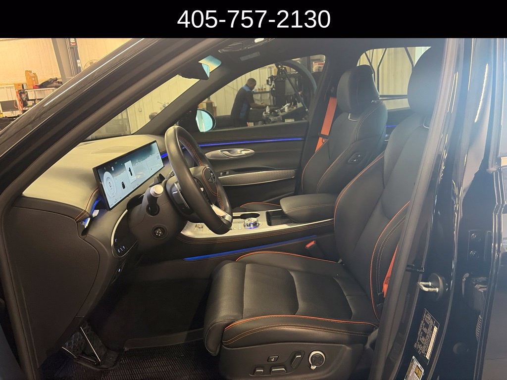 Certified 2026 Genesis GV70 2.5T Sport Prestige AWD/4WD image 4